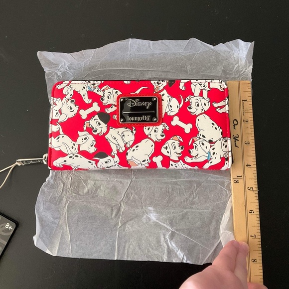 Disney Loungefly 101 Dalmatians Wallet - Picture 8 of 8